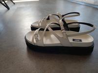 Sandalen mit Lederriemchen Bayern - Gaukönigshofen Vorschau