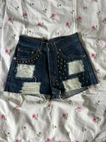 Vintage Levi’s Shorts distressed destroyed Jeansshorts Hessen - Wiesbaden Vorschau