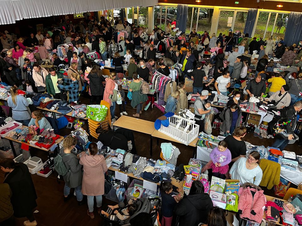 ++ SONNTAG 09. JUNI KINDERTRÖDELMARKT 1000m² / 200 Aussteller ++ in Inden