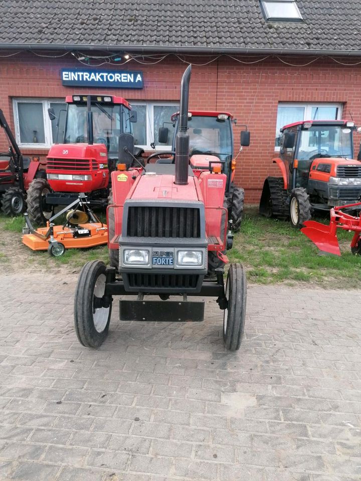 Yanmar F22 Kleintraktor Traktor Schlepper in Rossow