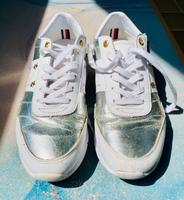 Weiß-silberne Sneaker Damen von Tommy Hilfiger Rheinland-Pfalz - Unkel Vorschau