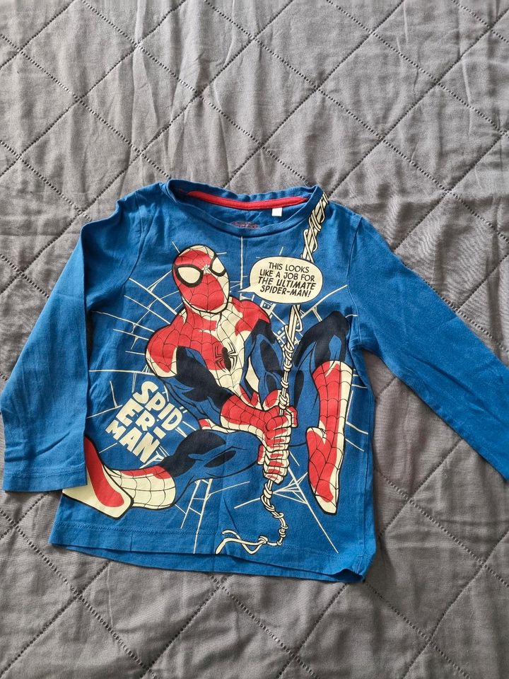 Kinder Pulli Langarmshirt Unterhemd Spiderman gr 104 in Neunkirchen