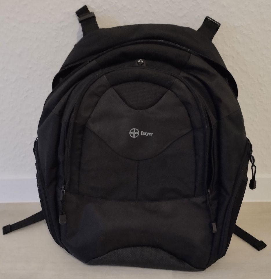 Laptop Notebook Rucksack schwarz in Schwedeneck