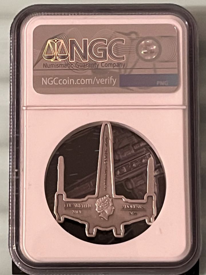 Star Wars 1oz Silbermünze X-Wing Shaped Fighter NGC MS70 in Pegnitz