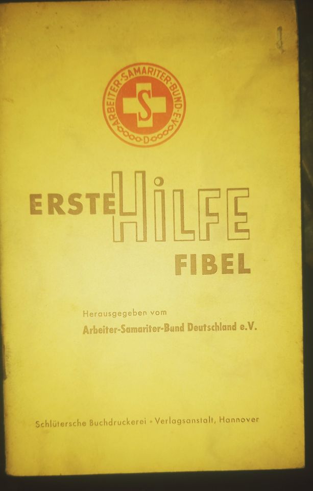 Erste Hilfe Fibel G. Klühs, Arbeiter-Samariter-Bund 1968 RAR in Worms