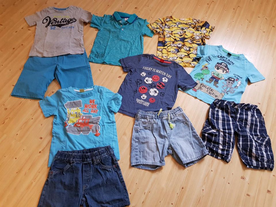 10 tlg. Sommerpaket Gr.116/122, Jungen in Stotternheim