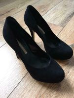 Buffalo Pumps High Heels Plateau Wildleder Velours Schwarz 39 Nordrhein-Westfalen - Lemgo Vorschau