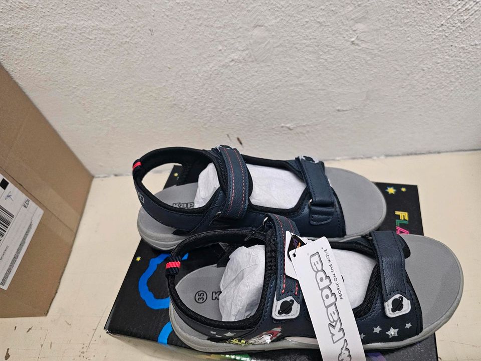 Neue Kappa Jungen Sandalen Schlappen Schuhe Gr 35 Grau LED in Ihringen