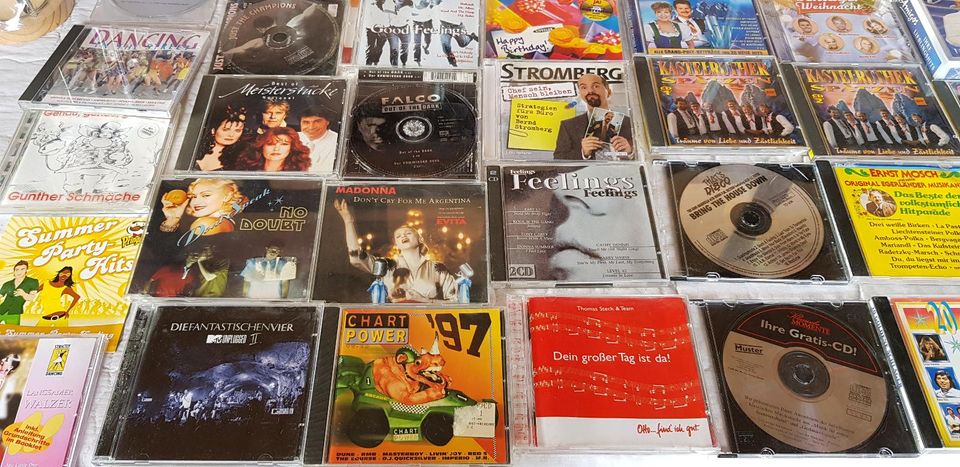 Trödelkiste  Musik CD's  Pop/Schlager/Volksmusik 60 Stück in Kirchberg