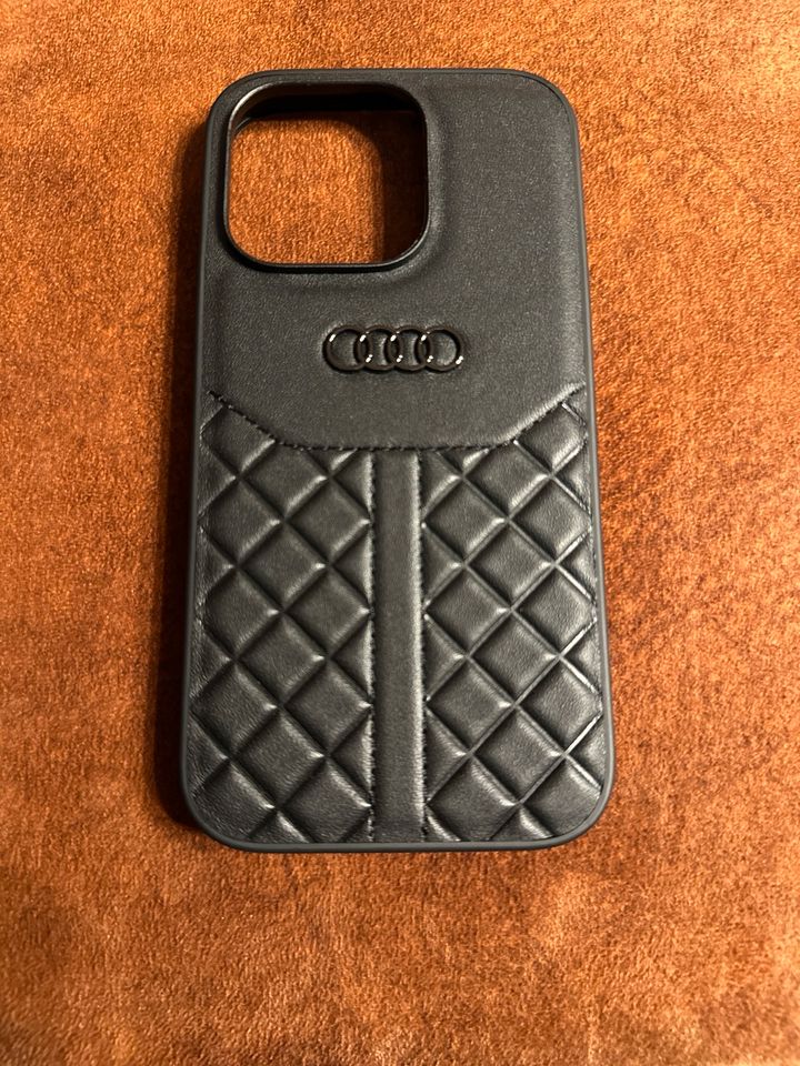 Audi Leder iPhone 14 pro Hülle Neu in Köln