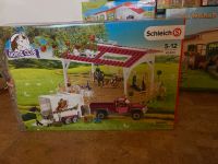 Schleich 42403 Reitschule mit Pick-Up und Anhänger mit OVP Neumünster - Padenstedt Vorschau