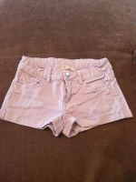 H&M Shorts lila Gr. 134 neuwertig Nordrhein-Westfalen - Erkrath Vorschau