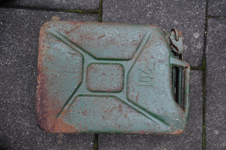 Kanister Tankkanister wie Fawi 20 Liter alt Vintage Deko Metall in Ravensburg