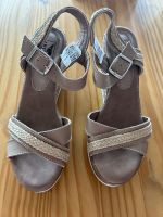 Arizona Sandalen Sandaletten Gr. 38 Leder Neu Taupe Keilabsatz Bayern - Coburg Vorschau