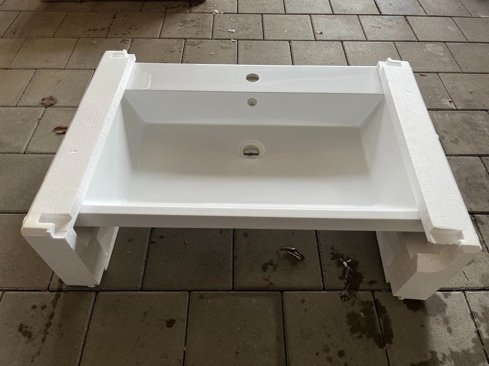 Waschbecken für Unterschrank Weiß Neu 480 x 700 mm in Würzburg