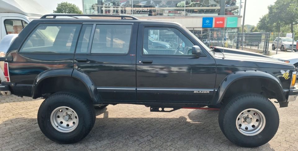 Chevrolet Blazer GMC S10  5,7 L V8 Satte V8 sound Truck USA in Bremen