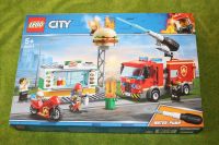 LEGO City 60214 Feuerwehr Fahrzeug Burger Restaurant Figur OVP Düsseldorf - Angermund Vorschau