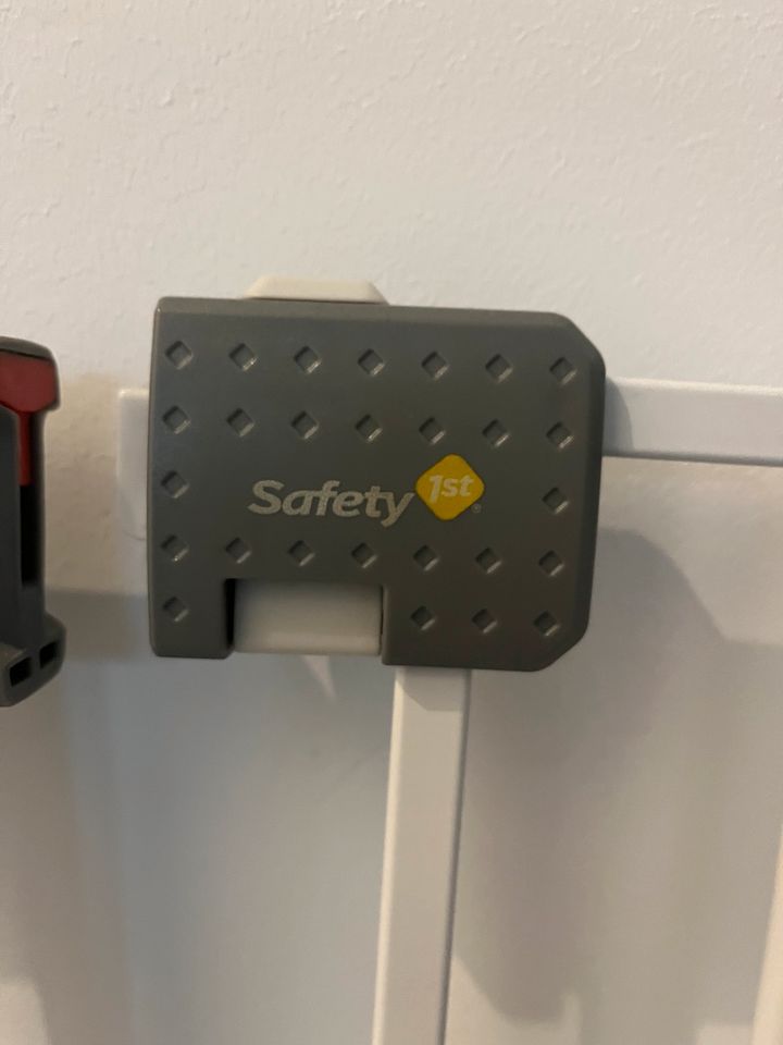 Safety 1st Treppenschutzgitter mit Verlängerung in Güntersleben