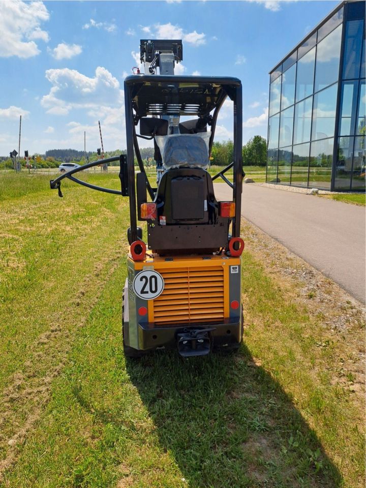 GiANT G1200 TELE Teleskoplader 750kg Hubkraft *sofort verfügbar* in Bad Waldsee