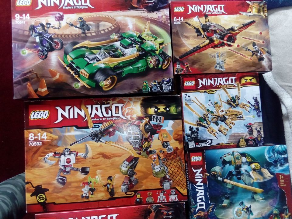 Lego Ninjago Sammlung mit OVP in Hochheim am Main