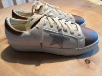 Sneaker Turnschuhe wie Golden Goose Bayern - Feldkirchen-Westerham Vorschau