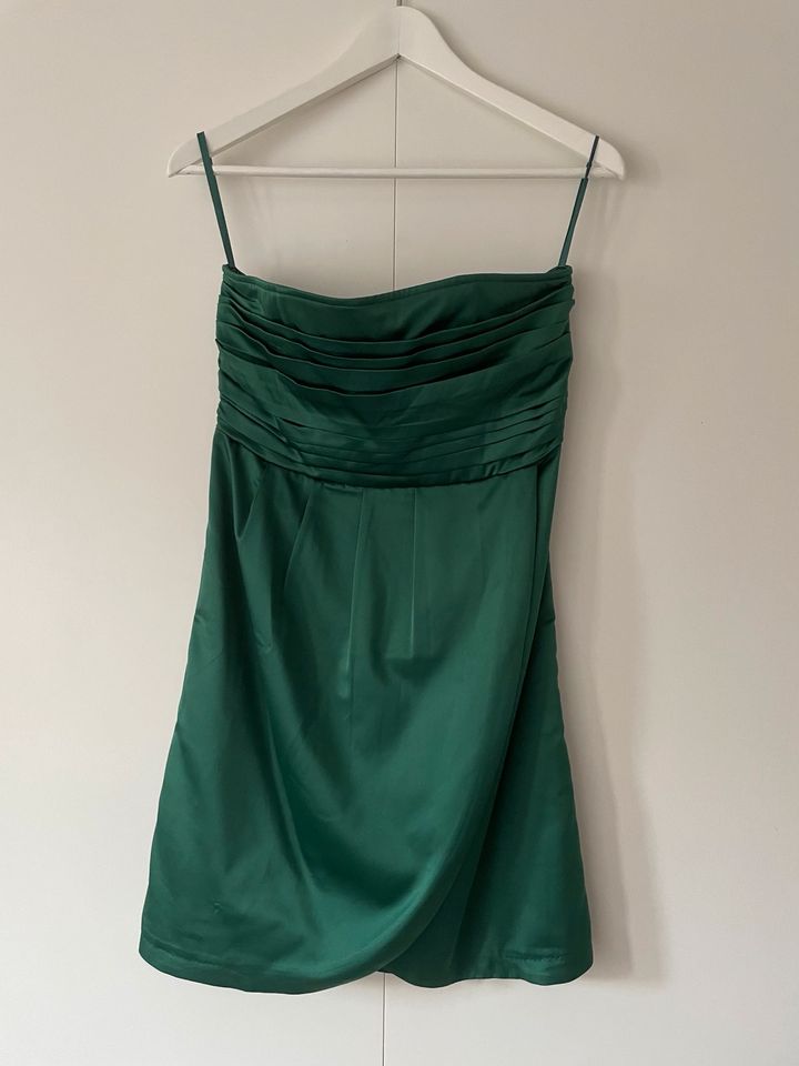 Kleid smaragdgrün grün 36 ann christine schlitz s 36 in Moosburg a.d. Isar