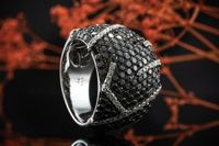 Designer Ring mit 4 Carat Diamanten schwarz und weiß 750 Weißgold Nordrhein-Westfalen - Wegberg Vorschau
