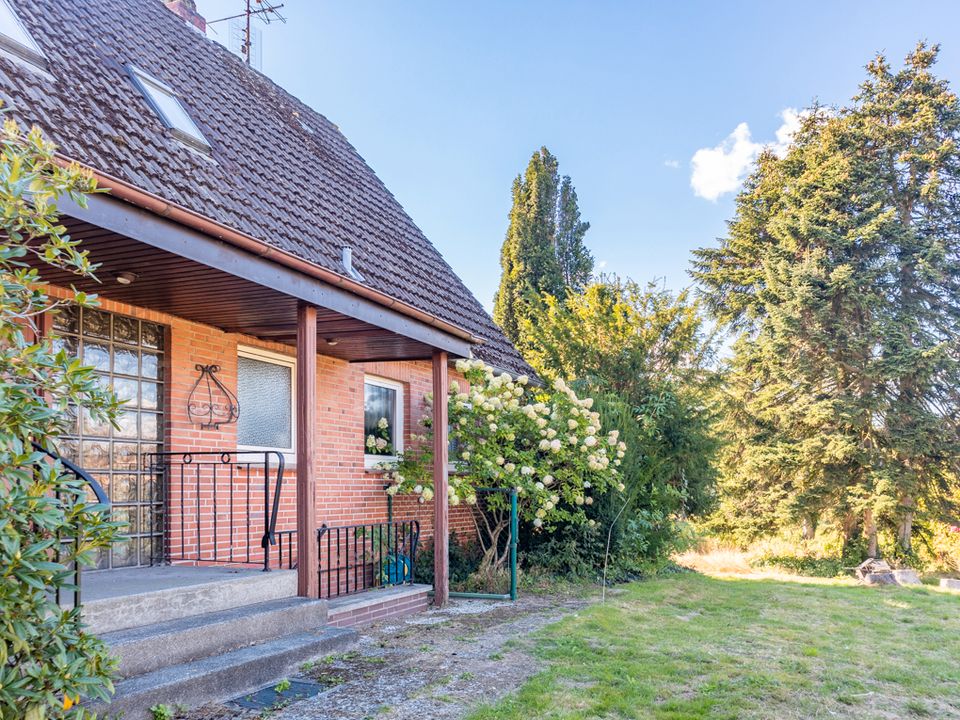 So könnte Ihr Haus aussehen - Baugrundstück mit Baugenehmigung und Planung in Meddewade