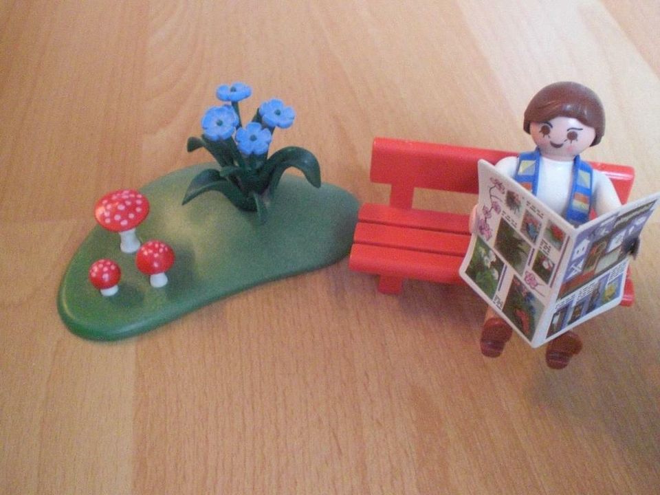 Diverse Playmobil-Sets: Strandbesuch, Schulbesuch etc. in Stade