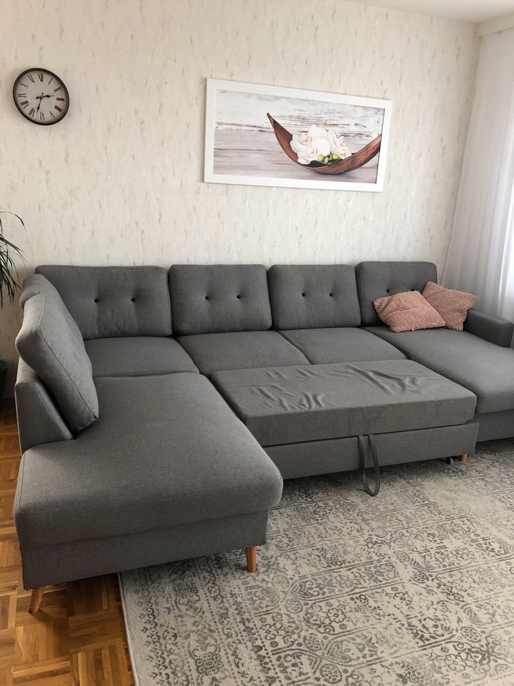 Sofa Couch mit schlaffunktion in Villingen-Schwenningen