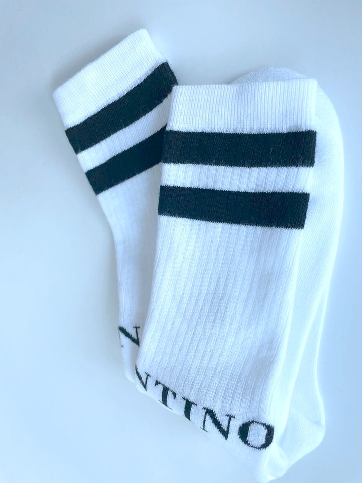 Valentino Garavani Herrensocken socks weiß Gr. S-M = 39-42 in Bergisch Gladbach