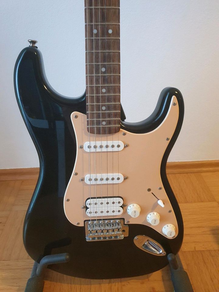 Squier (Fender) Stratocaster Affinity HSS in Unterföhring