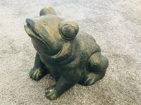 Großer Frosch aus Kunststoff als Gartendeko für draußen geeignet Niedersachsen - Bad Harzburg Vorschau