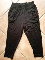 Kuschelhose Sporthose Haremshose 3/4 schwarz h&m Gr. 134 Niedersachsen - Lüneburg Vorschau