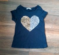 Top! T-Shirt-Silber/goldene/ blaue Wendpaletten /Herz, Gr.122/128 Nordrhein-Westfalen - Sundern (Sauerland) Vorschau