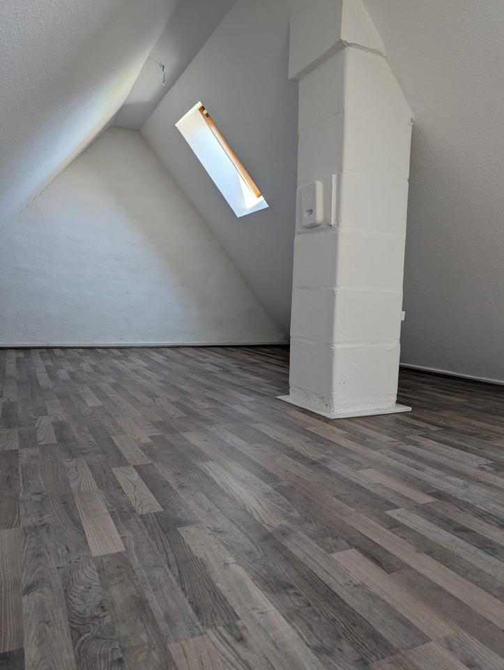 Schöne 2 Zimmer mit Balkon und Garten in Essen
