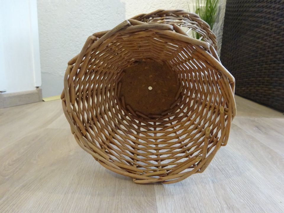 Rattan Pflanzenständer, Vintage in Obertraubling