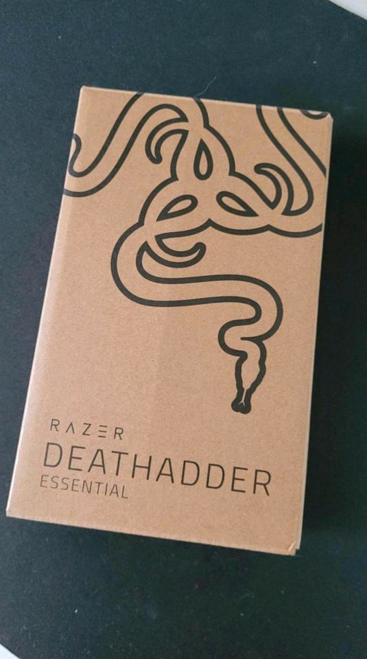 Razer Deathadder Essential Gamingmaus in Riegel