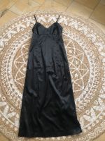 Satin Kleid lang schwarz Maxikleid H&M Gr.38 Herzogtum Lauenburg - Wohltorf Vorschau