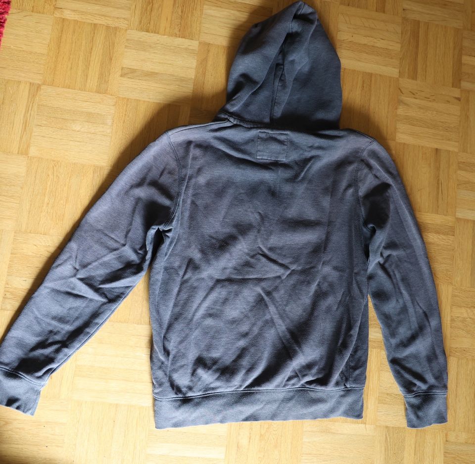 C&A Clockhouse Sweatshirt-Jacken - blau & rot - Größe M in Sindelfingen