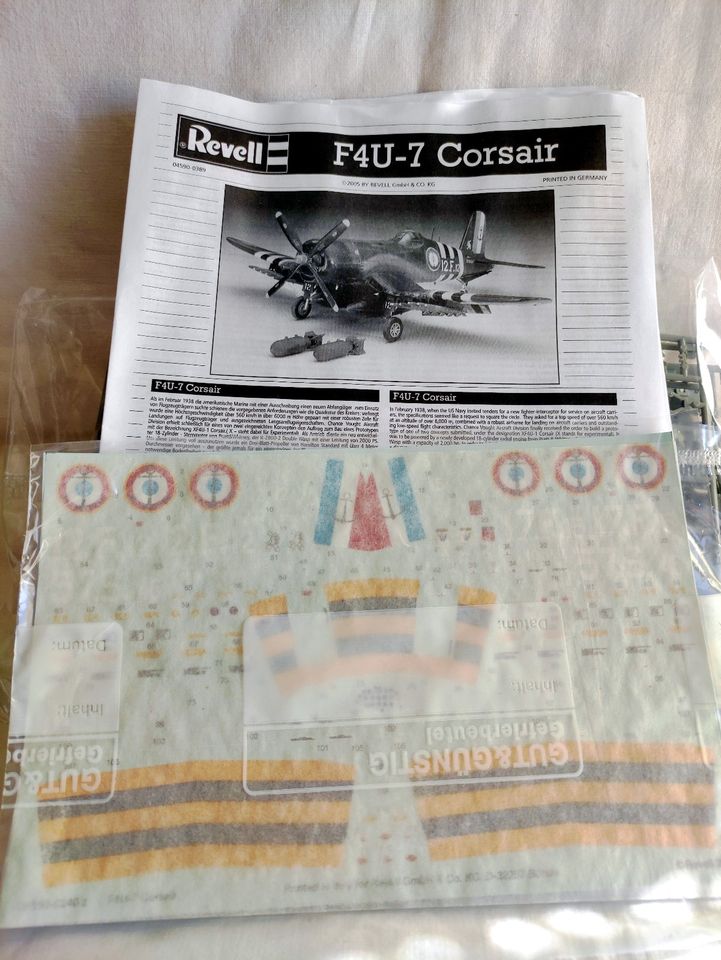 Modellbausatz Vought F4U-7 Corsair, Revell 1:48 in Neumünster