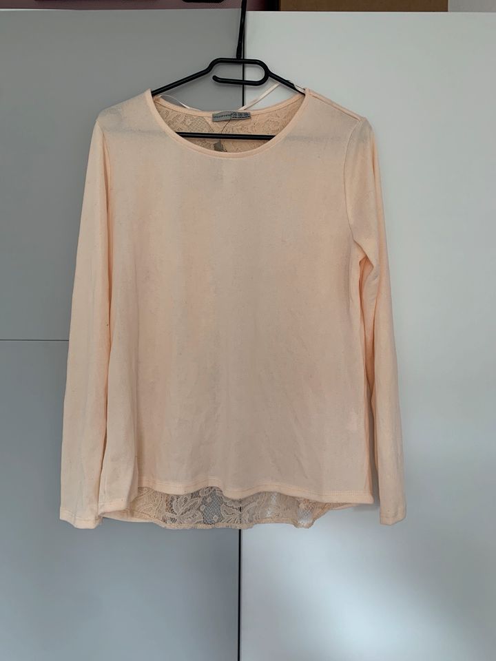 NEU Primark Pullover Apricot Spitze Gr. 38 M Creme Atmosphere in Leipzig