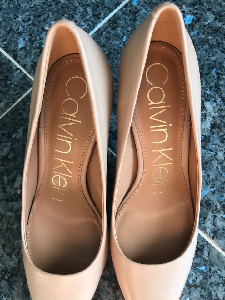 Calvin Klein Damen Pumps Neu!! in Bergheim