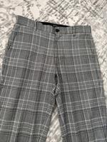 Bershka Skinny cropped fit 38/30 Hessen - Limburg Vorschau