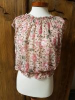 Luftiges T-Shirt / Bluse mit Blumen-Muster Nordrhein-Westfalen - Bad Wünnenberg Vorschau