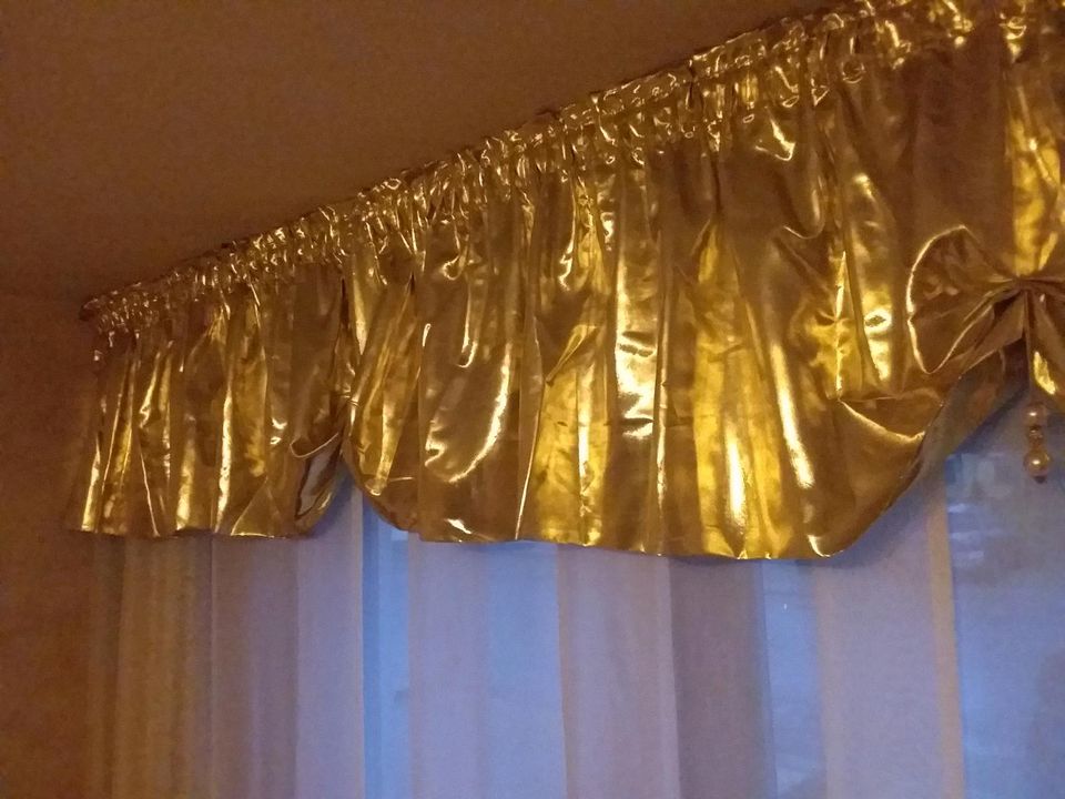 Goldsatin Querbehang. ADVENTS-WEIHNACHTSZEIT,  Hingucker in Trossingen