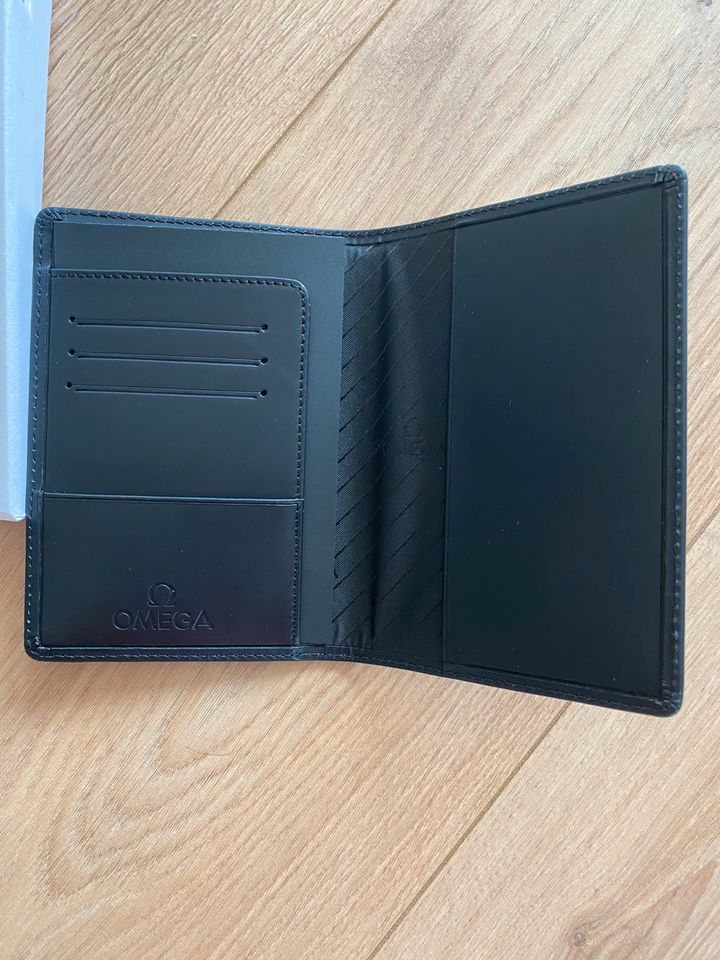 Omega Brieftasche Cardholder Wallet Leder Geldbörse Etui Uhr Neu in Glinde