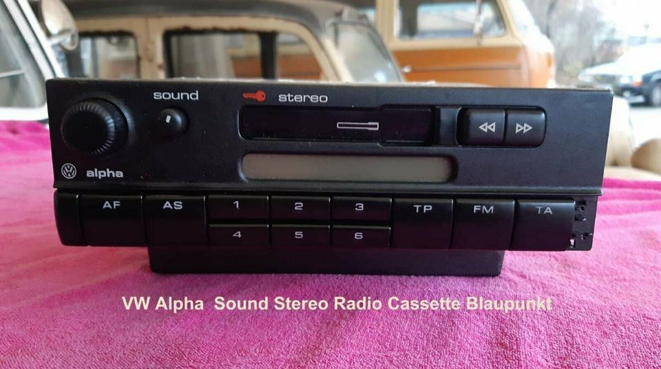 VW Alpha  Sound Stereo Radio Cassette Blaupunkt in Köln