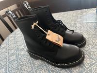 Dr. Martens AirWair Friedrichshain-Kreuzberg - Friedrichshain Vorschau