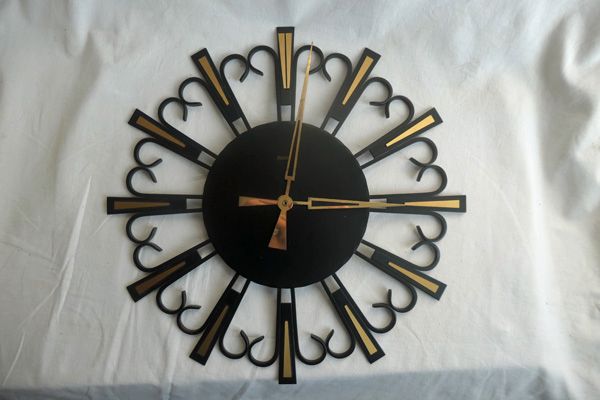 Ziffernblatt für Wanduhr in Berlin